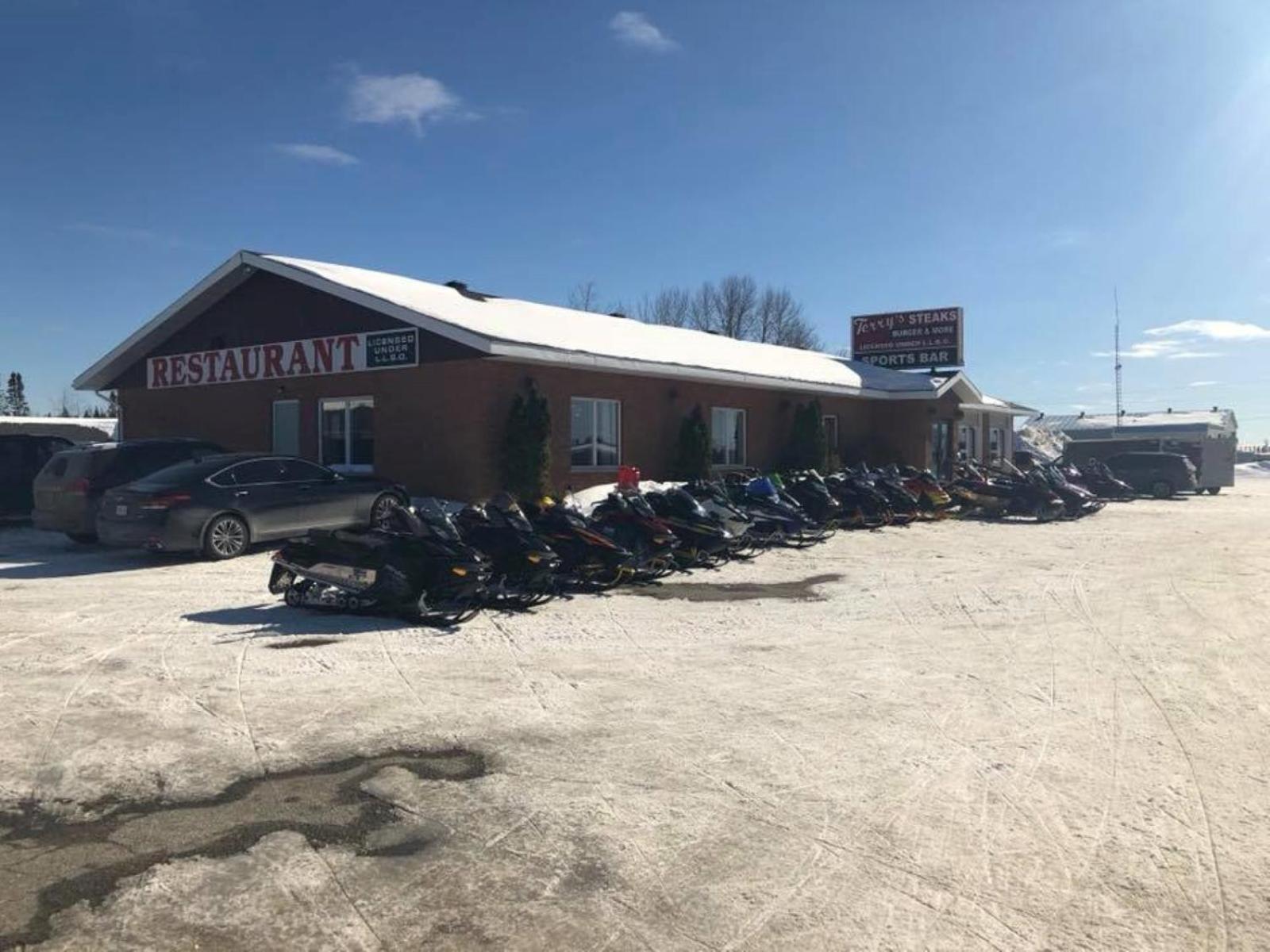 Travel Inn Cochrane Exterior foto
